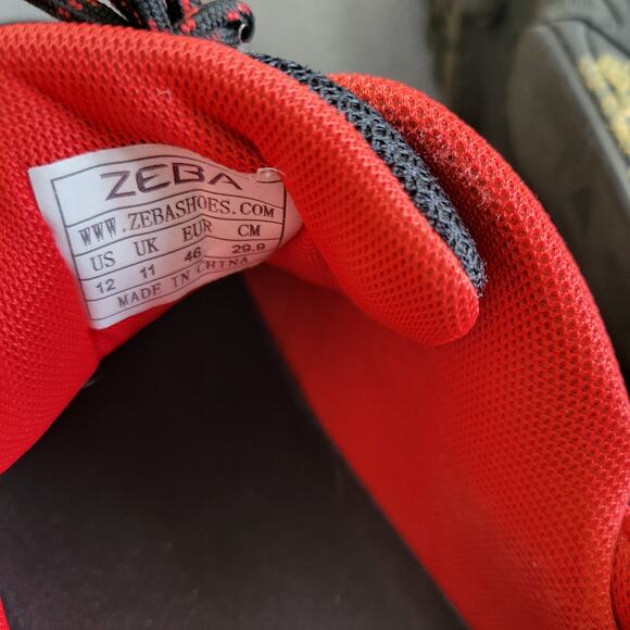 COSMIC BLACK ZEBA Sneaker Shoes Mens Size 12 Hands Free Slip On Tie Once Red - Picture 10 of 11